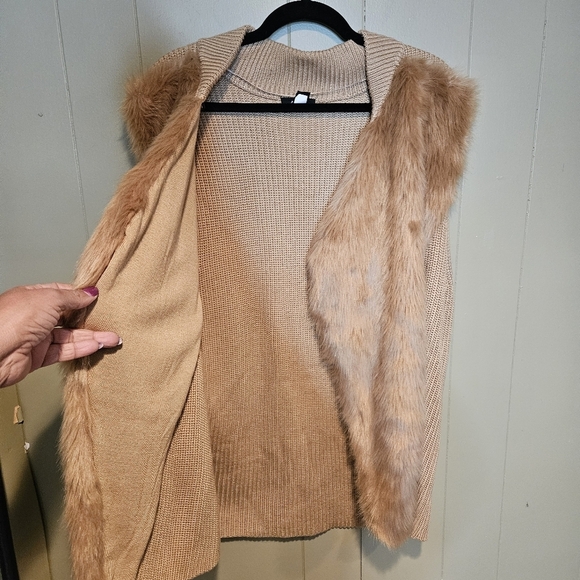 Alfani Faux Fur Trim Cardigan Sweater, Plus-Size XL | Chic Tan Knit Layer - Picture 4 of 5
